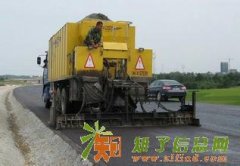 云南昆明曲靖玉溪保山昭通丽江大理楚雄文山红河稀浆封层车出租 