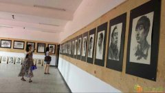 还在为上大学而忧吗---百纳美术培训学校帮你解忧