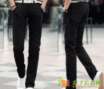 大量青年中年休闲装低价出售，码数齐，颜色正，新款出售！