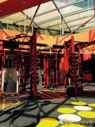 北京费恩莱斯健身旗舰店全功能训练器械健身俱乐部