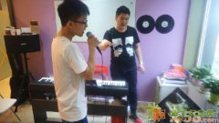 朝阳国贸附近学唱歌 寒假声乐学生首选桔子树音乐