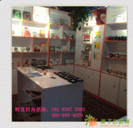 手机壳印花机器市场行情怎么样，想开个小礼品店大概投资多少钱？