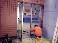 东湖专业家具柜门维修 木门维修 移门维修