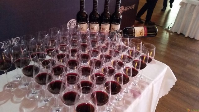 深圳罗湖红酒杯租赁香槟杯租赁自助餐餐具租赁