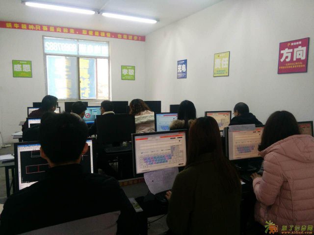 龙桥瑞云小区电脑培训,会计培训,家具设计培训