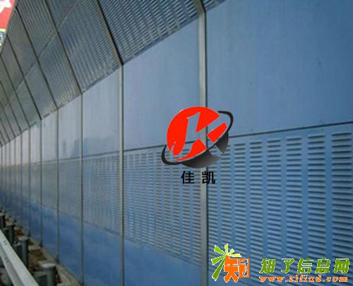 折角型声屏障刚度强,自重轻-佳凯