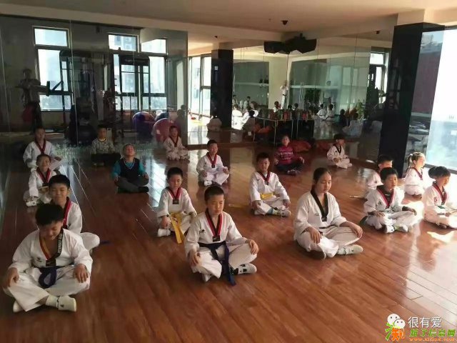 酒仙桥南十里居东润枫景少儿跆拳道招生啦