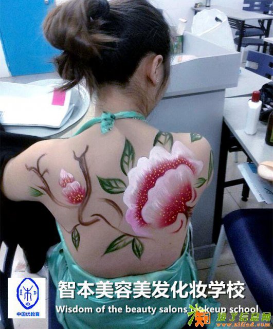 深圳化妆学校/智本美容美甲化妆纹绣学校/学会为止