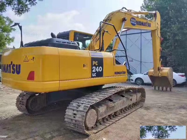 西咸新区周边挖掘机出租电话