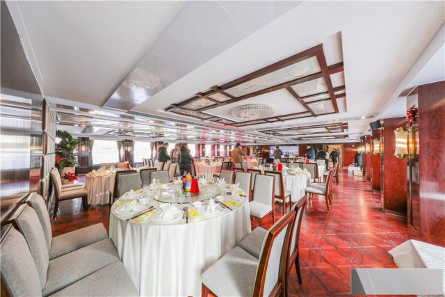 君子兰豪华游轮上海租游轮浦江游览观光包船