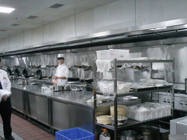 成都油烟管道清洗公司专业清洗单位学校食堂油烟道