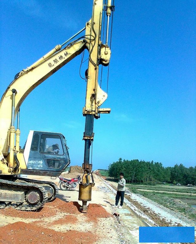 旋挖钻机就业班高薪好就业