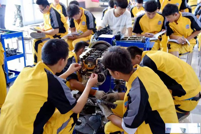 高端车维修来乌鲁木齐万通