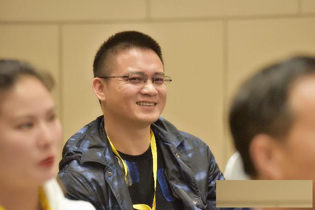 大印文化：演讲时你应该站哪儿？