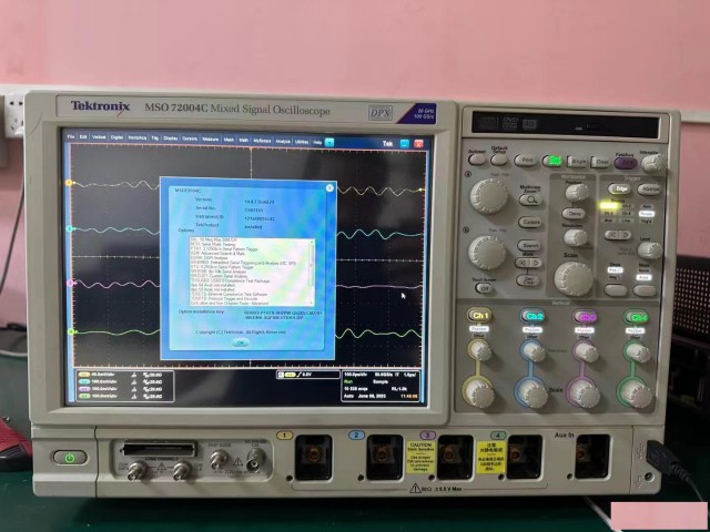 泰克TektronixMSO72004C示波器