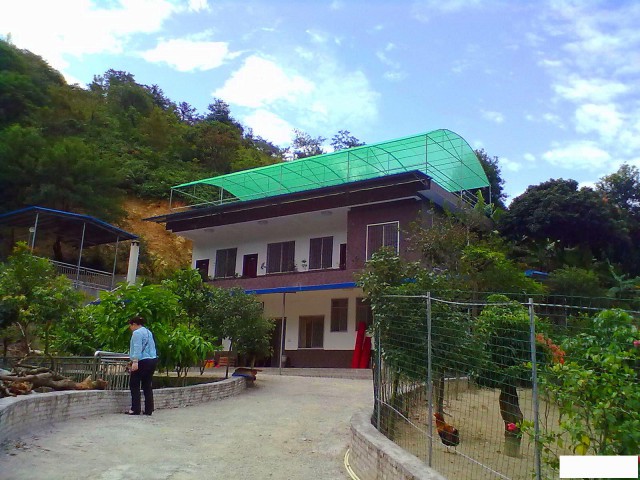 从化区城郊旅游区附近40亩果园楼房度假山庄整体转让