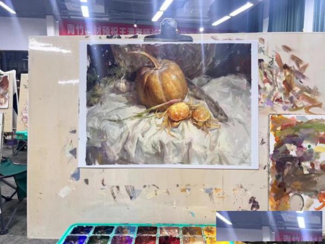 跟随开封凡高画室名师李苑卉老师开启你的美术集训之旅吧!