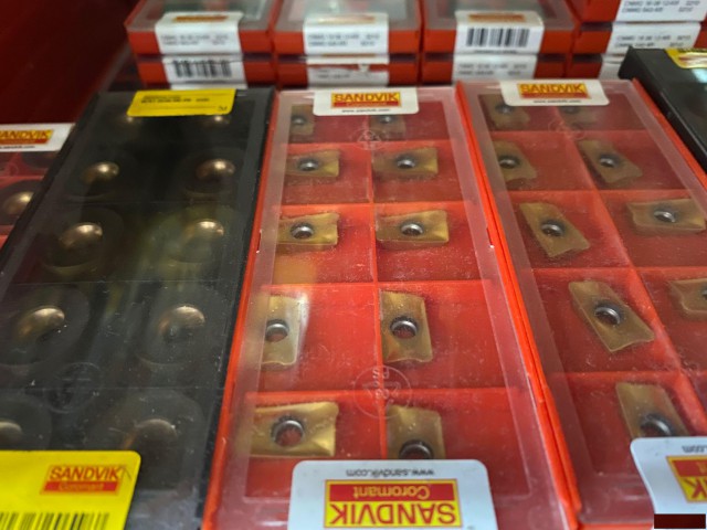 天津经验回收新旧数控刀具刀片轴成