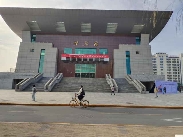 人大女王金融硕士：做自己的太阳，无须凭借谁的光