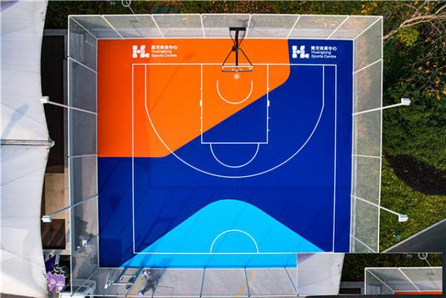 硅PU球场起泡现象：施工过程与材料质量