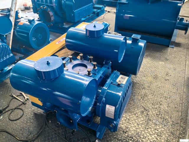 罗茨风机选哪家供应商-山东华东风机