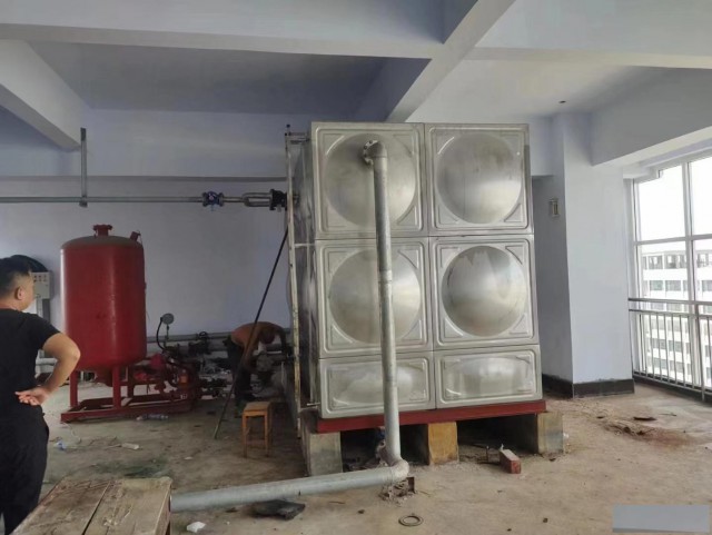 朝阳区玻璃钢冷却塔底壳防腐补漏