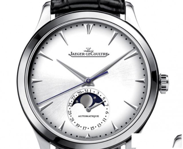 腕上与天空双月相映