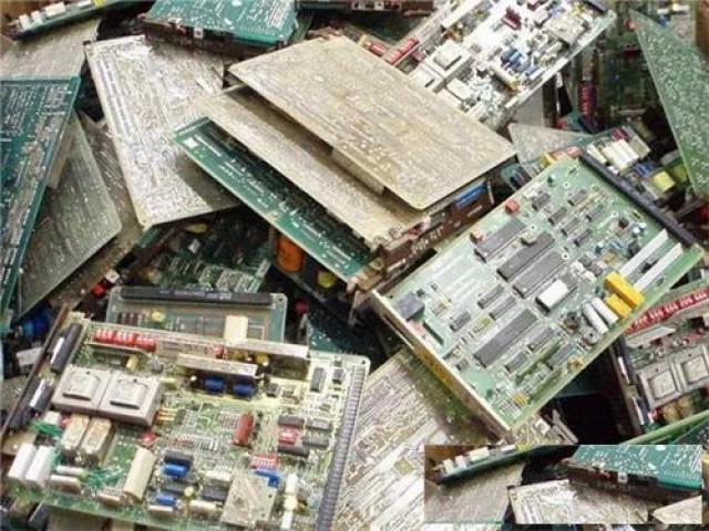 回收电脑交换机服务器线路板投影机蓄电池