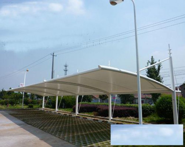 番禺钢结构雨棚订做，白云钢结构玻璃雨篷搭建安装公司