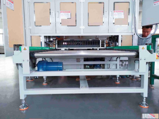 SR锂电池自动充氦插钉机