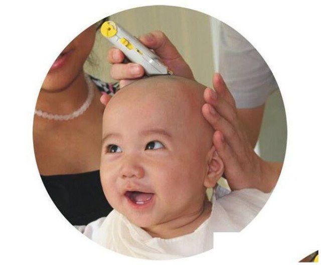 胎毛笔胎毛章现场看着制作北京专业27年老店免费理胎毛剃胎发