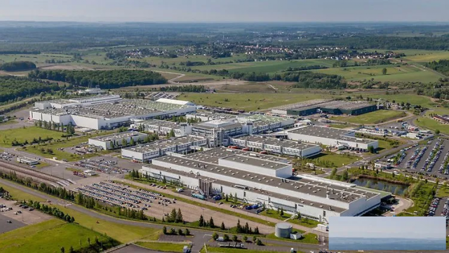 伟而特红外供暖解决高大空间工厂取暖难题