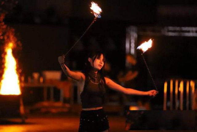 全国火秀巡演，打铁花火舞火魔方，无人机表演秀，文旅场地合作