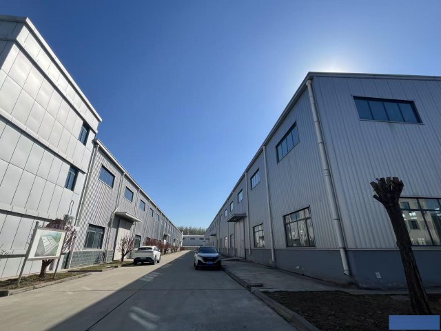 丙类标准厂房1200平带办公住宿