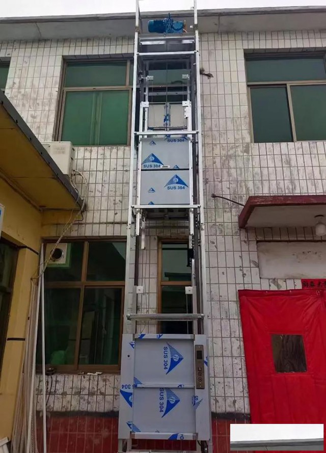 什么是传菜电梯