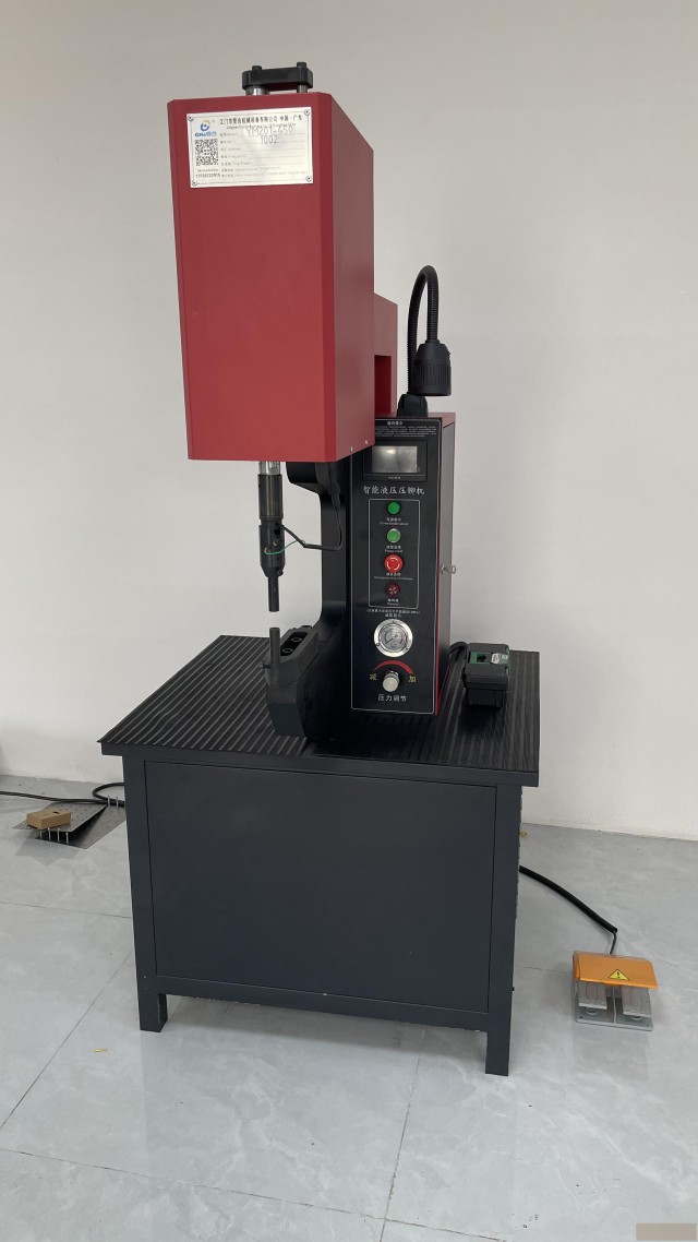 压铆机有哪些注意事项优质压铆机广东厂家油美嘉