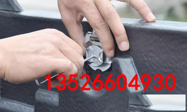 海拉克斯hilux三菱皮卡车后箱宝搭配金属绳钩卡扣