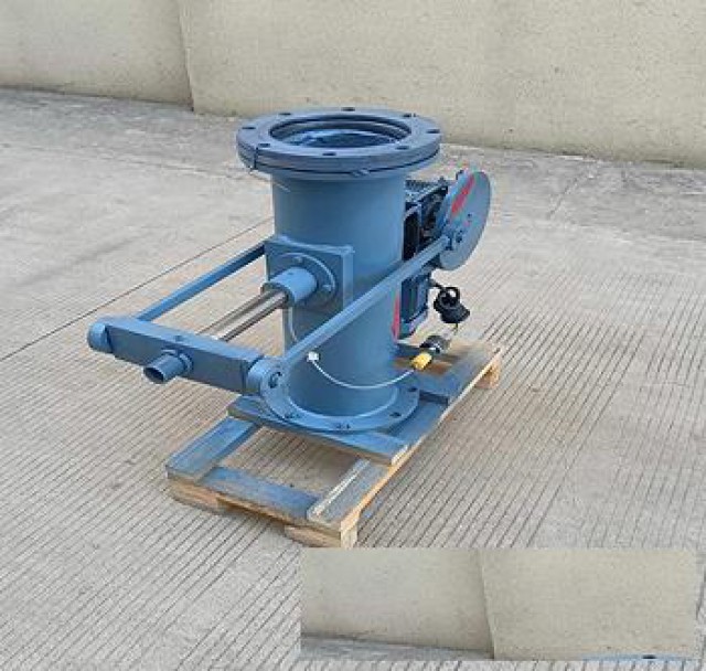 DN300矿浆取样机里头不锈钢取样管外头裹着厚壁钢管