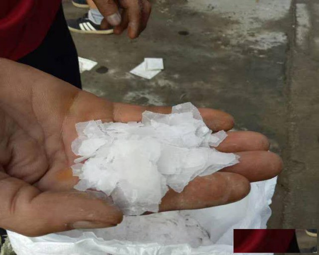 深圳惠州东莞直供氢氧化钠片状粒状99碱污水处理片碱量大优惠