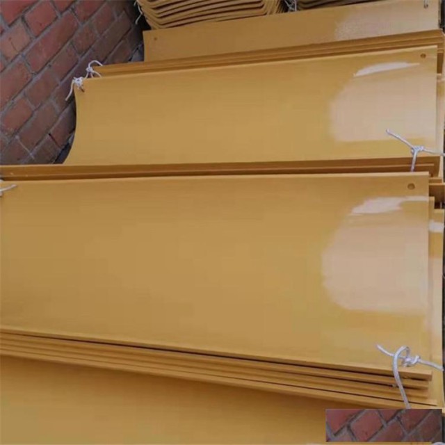 T型弧形矿用塑料溜槽可水平倾斜或转向布置安装不费劲