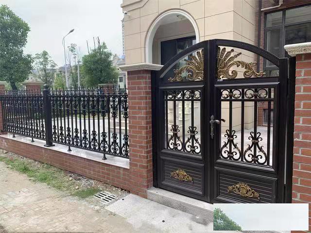 成都铝艺大门铝合金栏杆