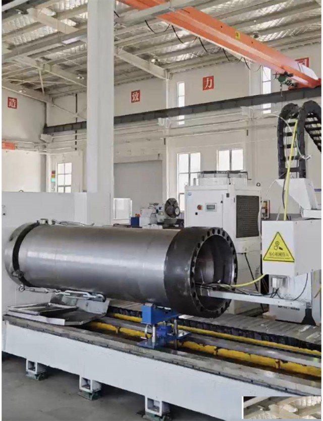 钢筒内外壁激光熔覆修复加工技术