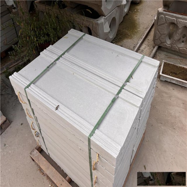 变电站围墙压顶混凝土材质有滴水槽铁锐建材供货