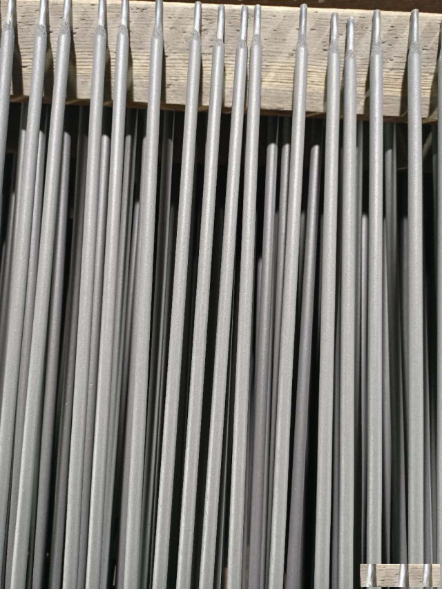 MSD-68A碳化钨堆焊焊条