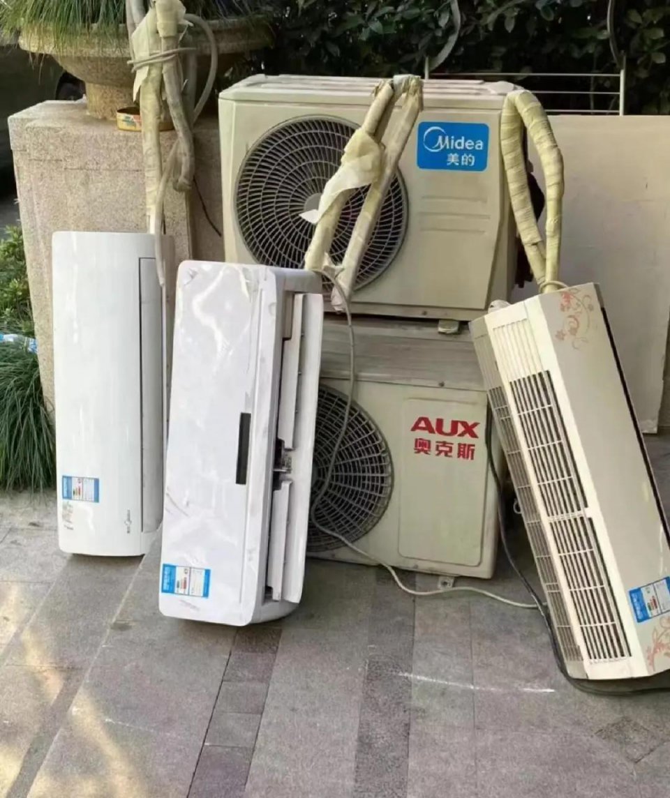 空调冷库上门回收新风机组那里回收我随时上门拆卸