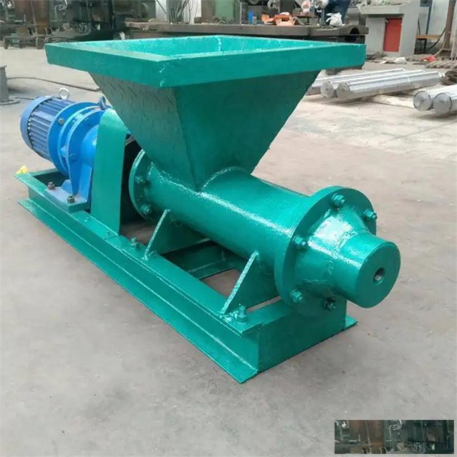 PNJ-B型矿用炮泥机一台机器一个出口混合后一次成型