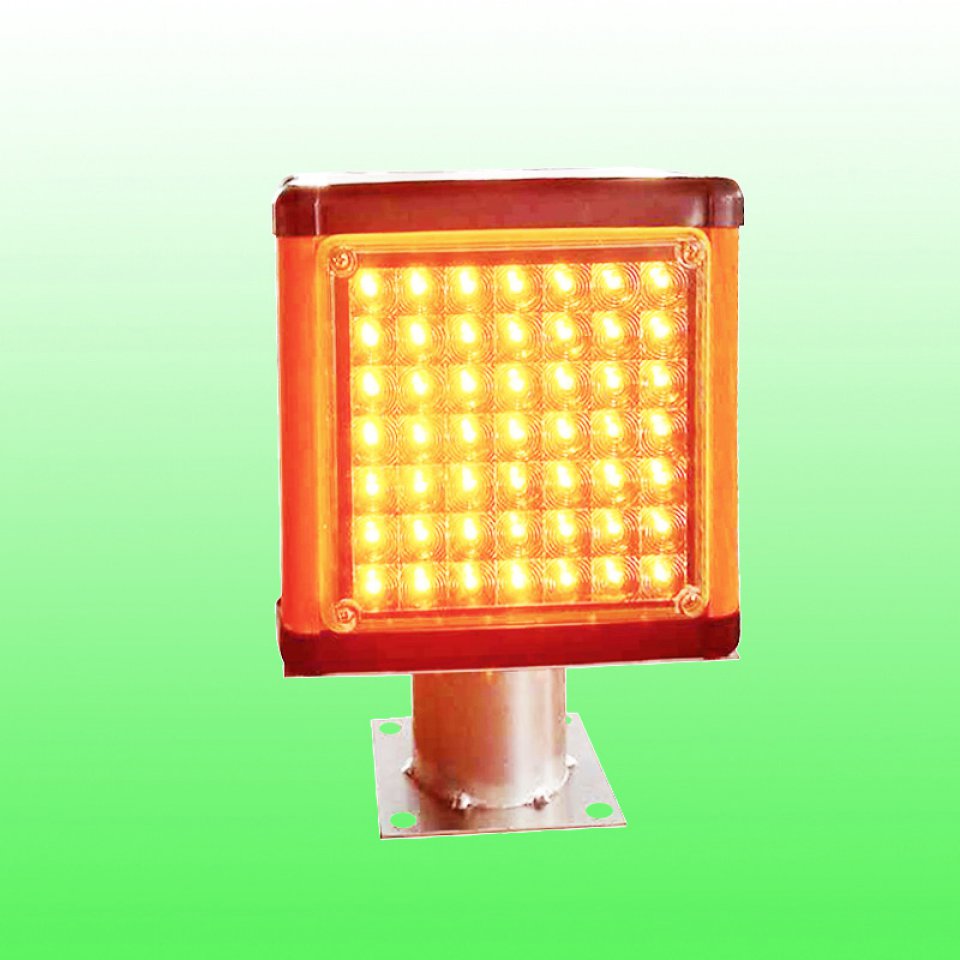 智能太阳能雾灯 同步太阳能诱导灯支持定制