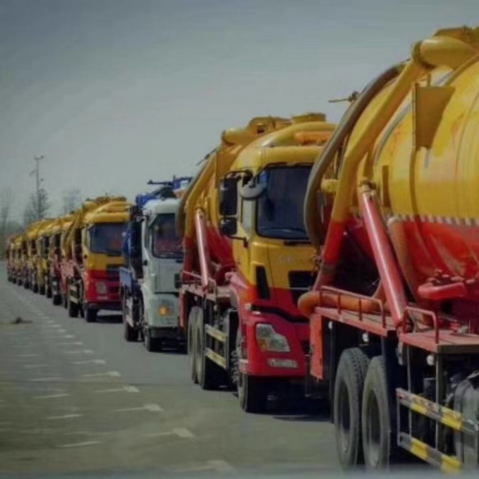 昆明市专业市政管道清淤鱼塘河道清淤管道清洗专车抽淤泥污水粪便