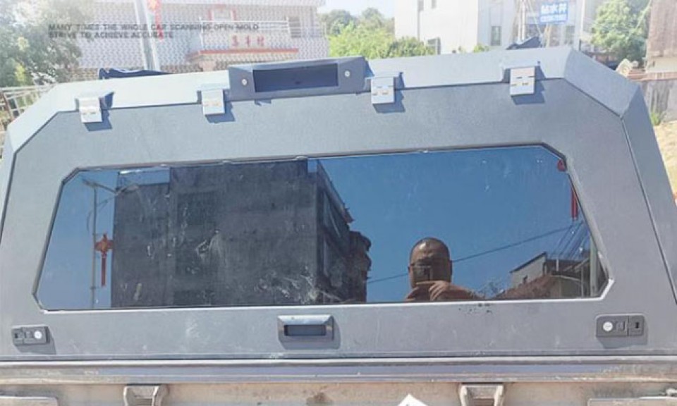 五菱征途皮卡车锰钢整体全焊接三开门后箱盖高盖铁盖