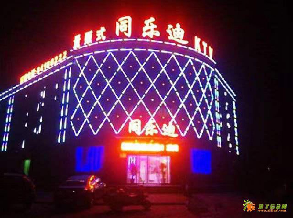 上海闵行区门头广告灯箱制作，楼顶发光字制作维修